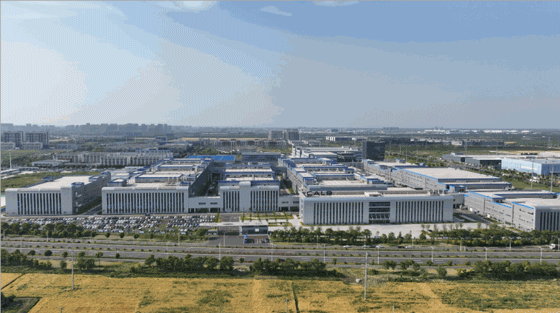 大體量建筑金屬外圍護(hù)綠色解決方案,助力構(gòu)建新能源超級(jí)工廠(圖2) 大體量建筑金屬外圍護(hù)綠色解決方案,助力構(gòu)建新能源超級(jí)工廠(圖2)