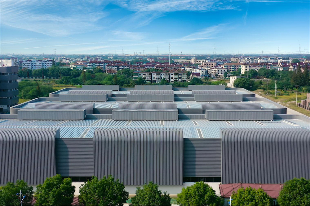 巖棉夾芯板在產業園中的應用(圖3)