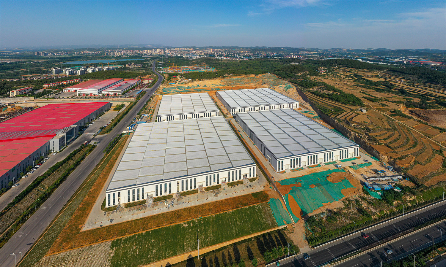 聚·變丨展望2024工業發展趨勢,離不開“穩、進、立、破”關鍵詞!(圖6) 聚·變丨展望2024工業發展趨勢,離不開“穩、進、立、破”關鍵詞!(圖6)