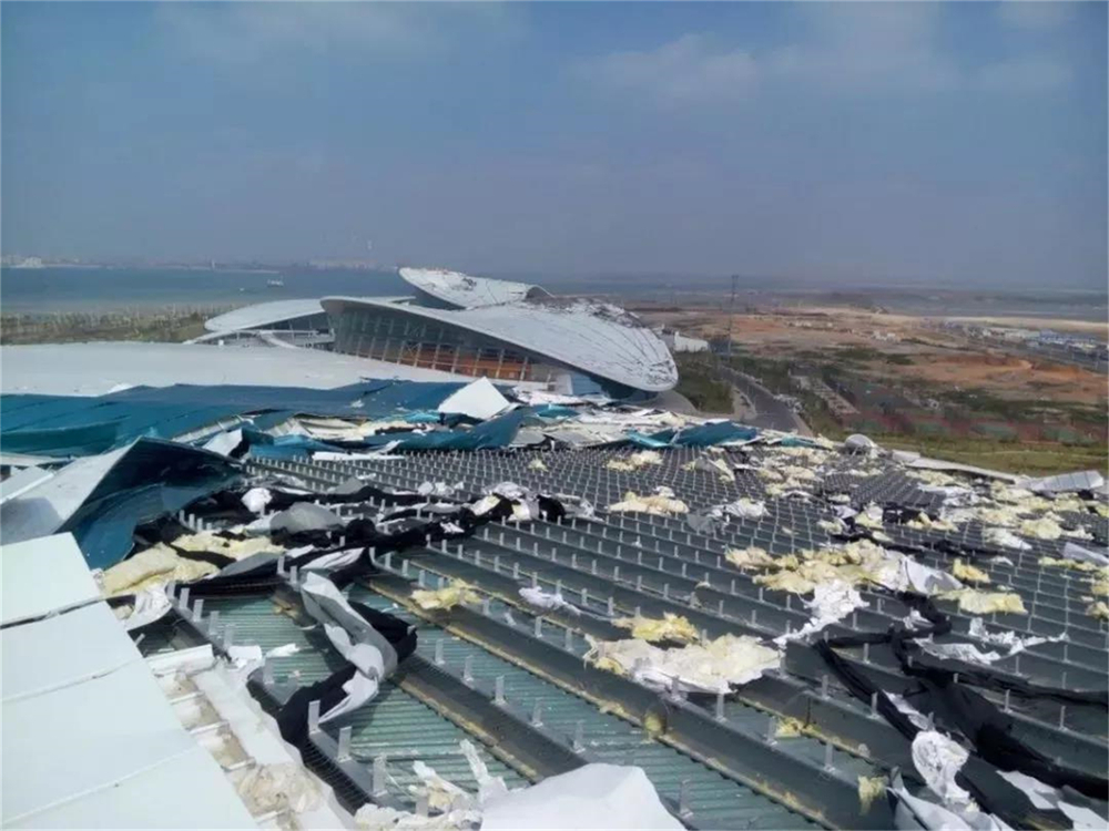 聚·變丨極端天氣頻發,金屬屋面系統如何打造建筑安全防線?(圖4) 聚·變丨極端天氣頻發,金屬屋面系統如何打造建筑安全防線?(圖4)