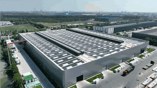 聚·變丨夏季高溫影響，屋面光伏發電自有“黑科技”(圖2)